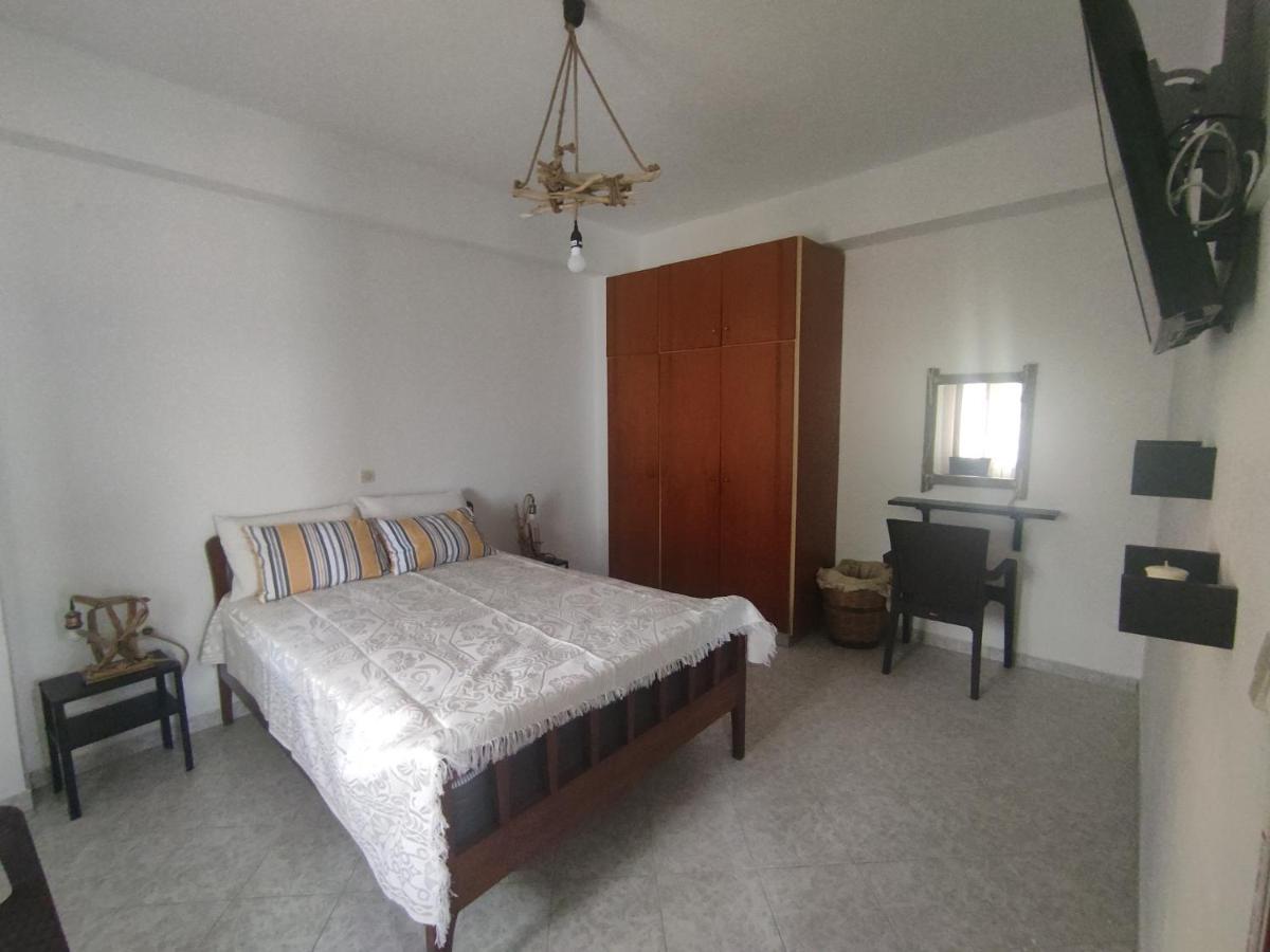 Despoina Seaside Apartment Ágios Konstantínos Exteriör bild